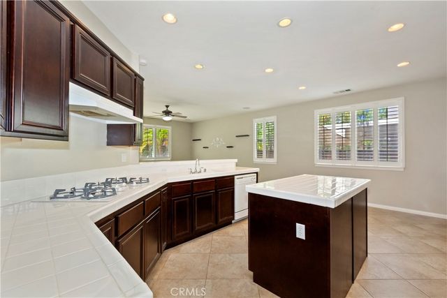 11111 Evergreen, Corona, CA 92883