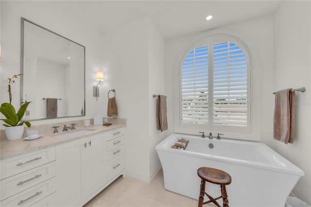 548 HALYARD LANE, Longboat Key, FL 34228