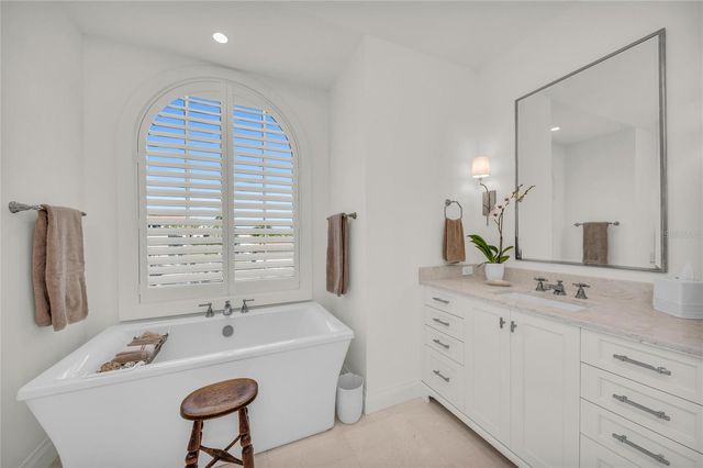 548 HALYARD LANE, Longboat Key, FL 34228