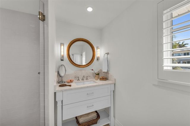 548 HALYARD LANE, Longboat Key, FL 34228