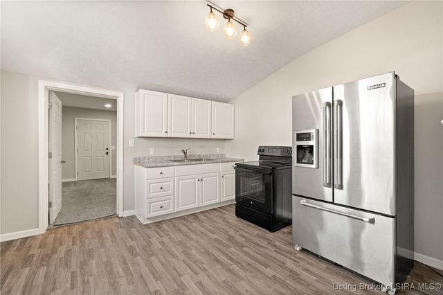 2030 Ekin Avenue, New Albany, IN 47150