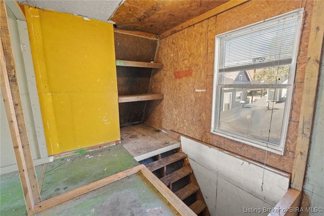 2030 Ekin Avenue, New Albany, IN 47150