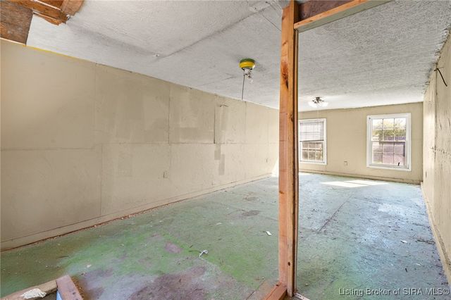 2030 Ekin Avenue, New Albany, IN 47150