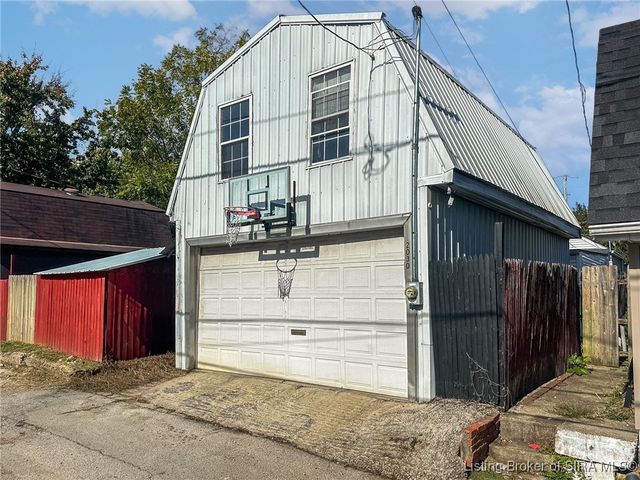 2030 Ekin Avenue, New Albany, IN 47150