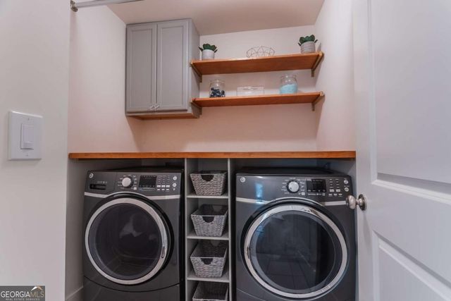 558 Arbor Crowne Drive, Lawrenceville, GA 30045