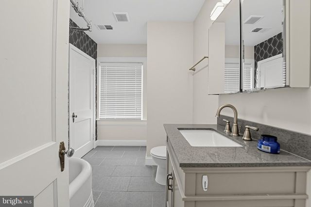 1238 LEEDS TER, Halethorpe, MD 21227