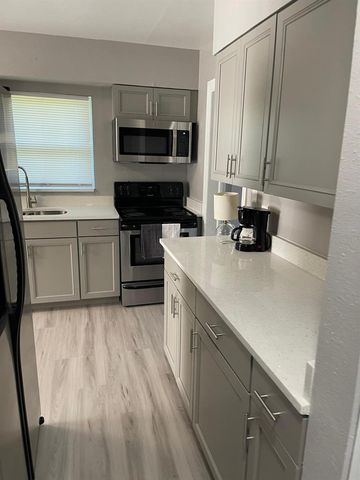 2302 CONTINENTAL BOULEVARD, Orlando, FL 32808