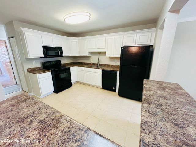 8880 OLD KINGS Road 20, Jacksonville, FL 32257