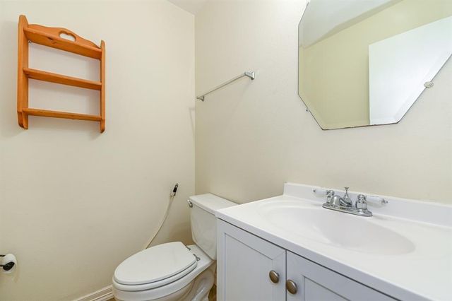 11830 Hueco Tanks Drive, Sugar Land, TX 77498