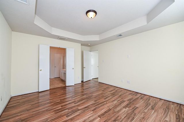 11830 Hueco Tanks Drive, Sugar Land, TX 77498