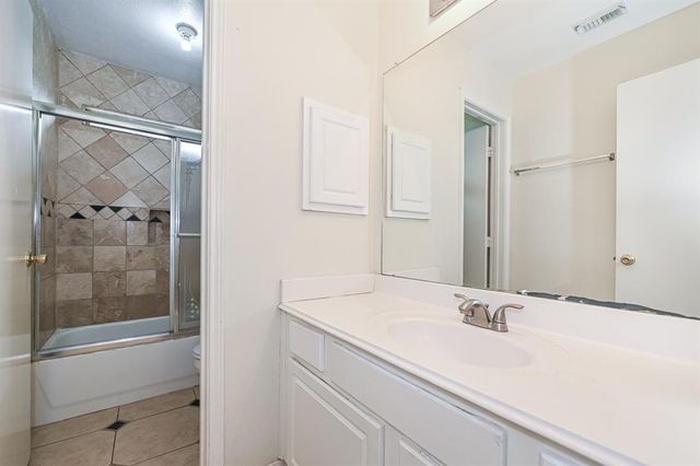 11830 Hueco Tanks Drive, Sugar Land, TX 77498