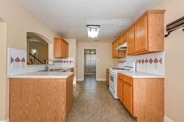 11830 Hueco Tanks Drive, Sugar Land, TX 77498