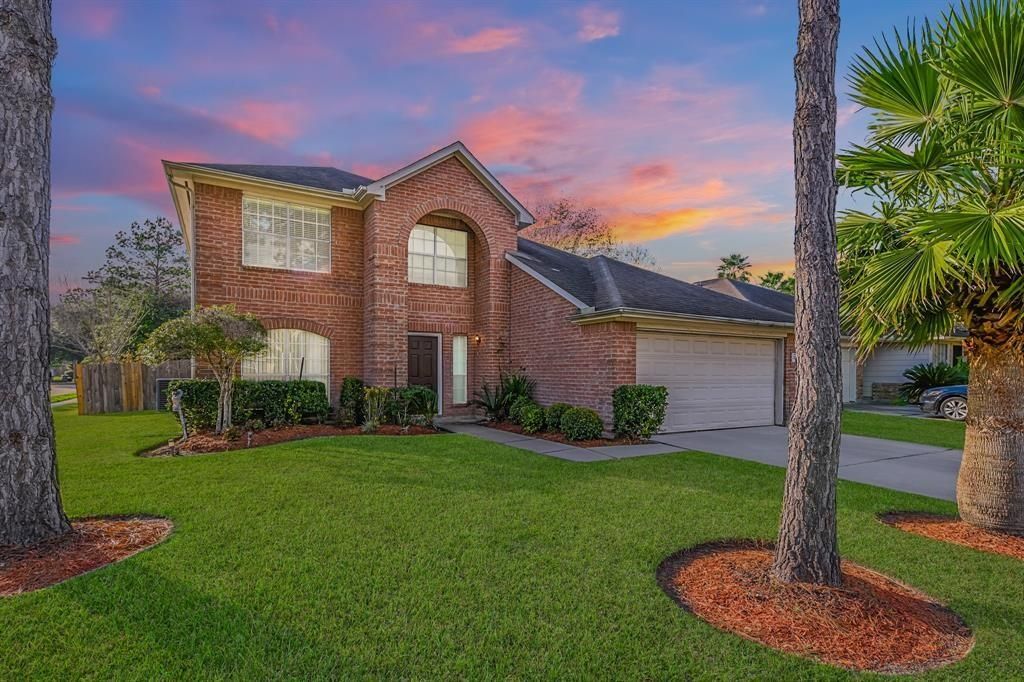 11830 Hueco Tanks Drive, Sugar Land, TX 77498