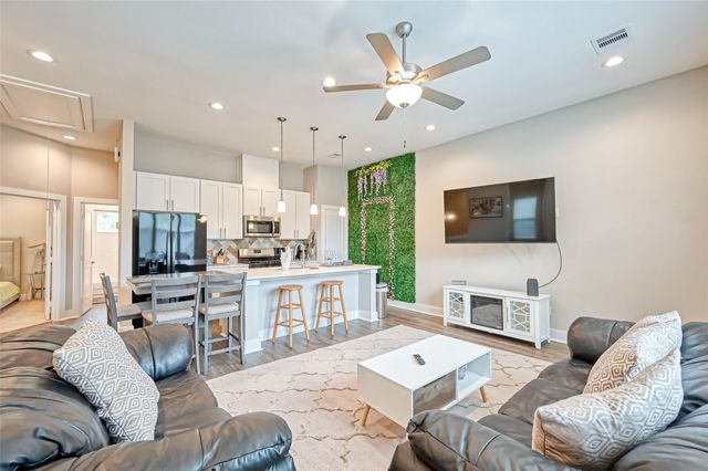 882 Fortune St Street, Houston, TX 77088