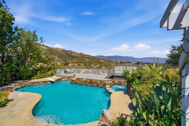 11958 Darby, Porter Ranch, CA 91326