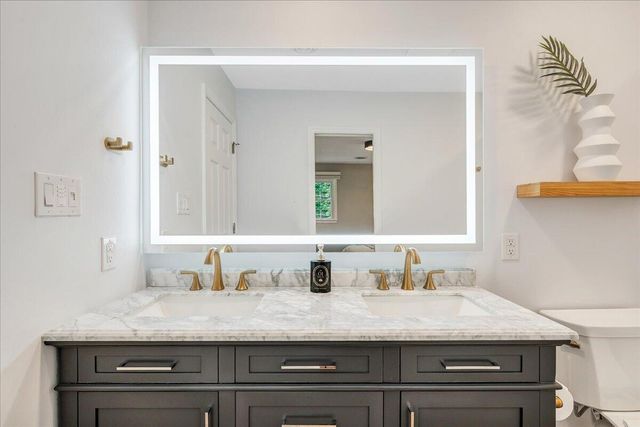 2116 Wesvan DR, Roanoke, VA 24012