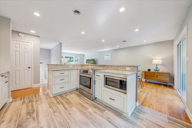 2116 Wesvan DR, Roanoke, VA 24012