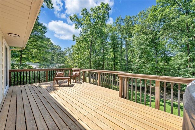 2116 Wesvan DR, Roanoke, VA 24012