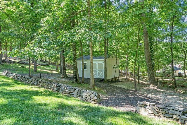2116 Wesvan DR, Roanoke, VA 24012