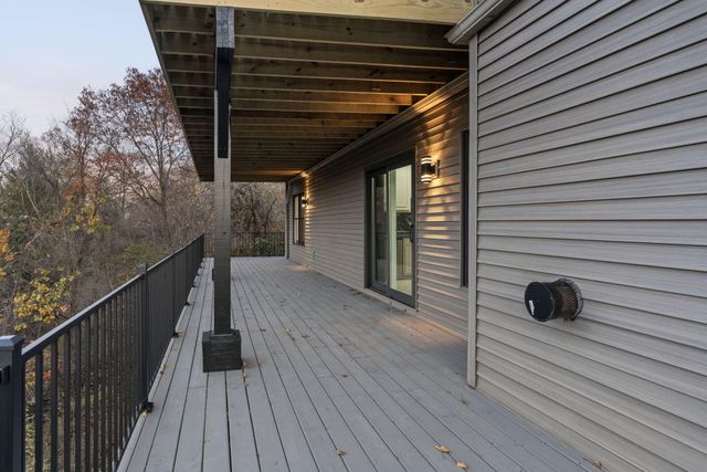 22 Skyline Drive, Ogden Dunes, IN 46368