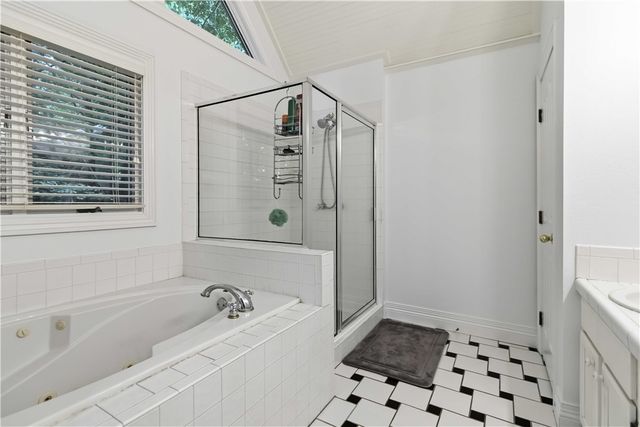 2265 Revere Place, Fayetteville, AR 72701