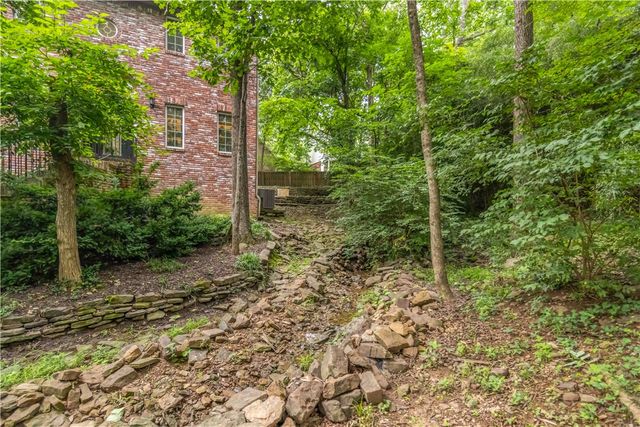 2265 Revere Place, Fayetteville, AR 72701