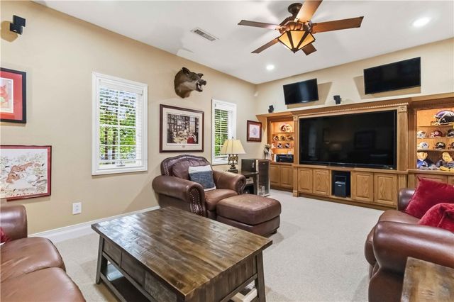 2265 Revere Place, Fayetteville, AR 72701