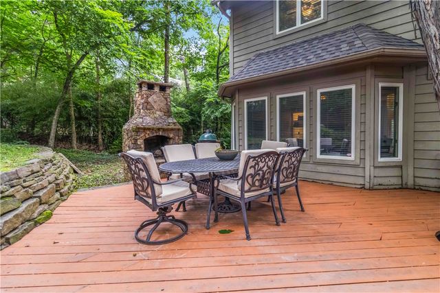 2265 Revere Place, Fayetteville, AR 72701