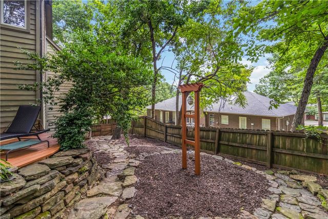 2265 Revere Place, Fayetteville, AR 72701
