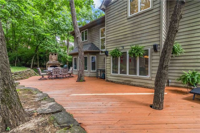 2265 Revere Place, Fayetteville, AR 72701