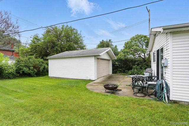 18260 Spring Court, Fraser, MI 48026