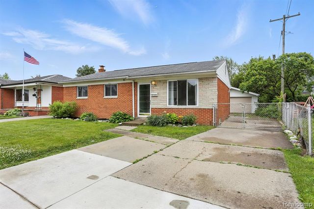 18260 Spring Court, Fraser, MI 48026