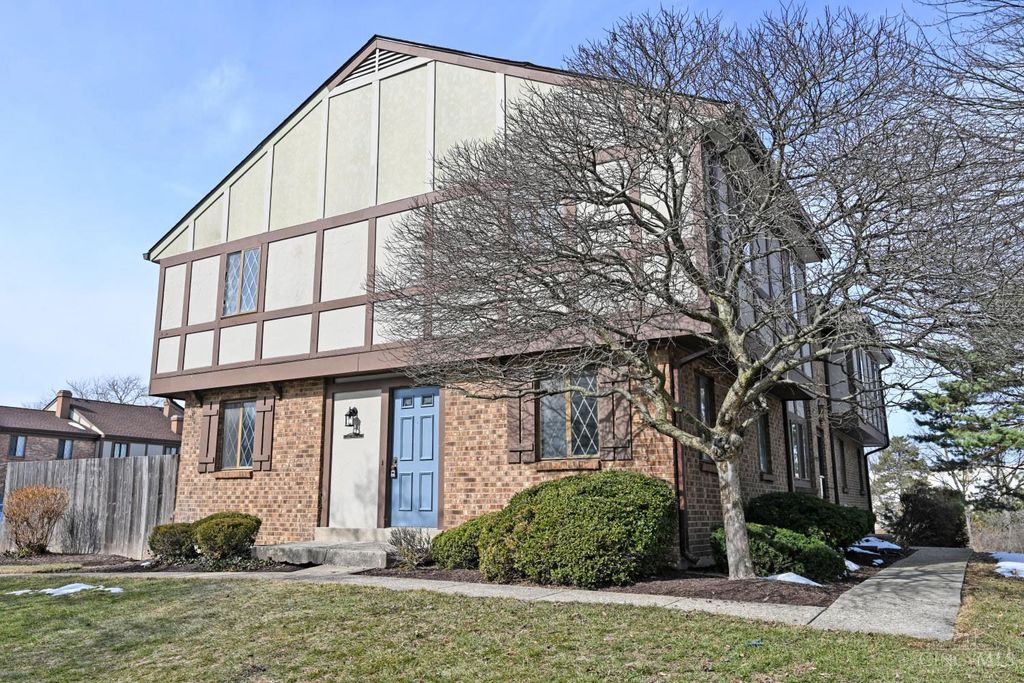 7494 Dover Drive, West Chester, OH 45069