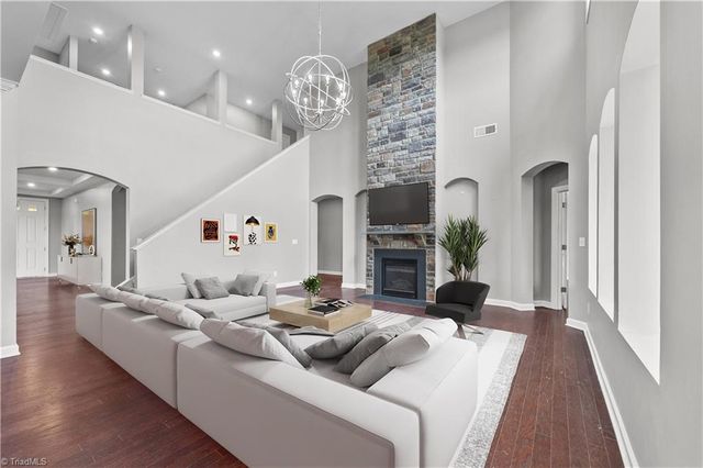 213 Candella Drive, Matthews, NC 28104