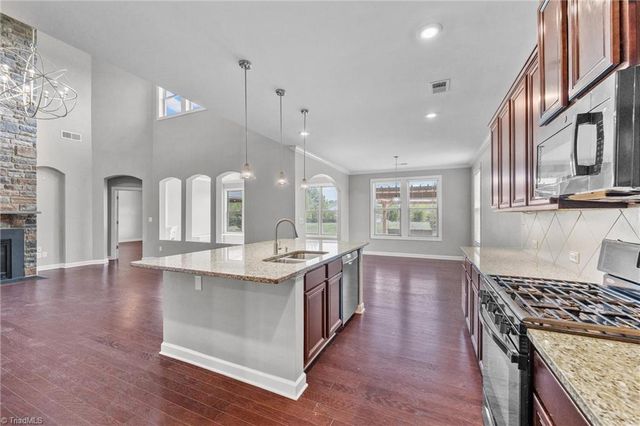 213 Candella Drive, Matthews, NC 28104