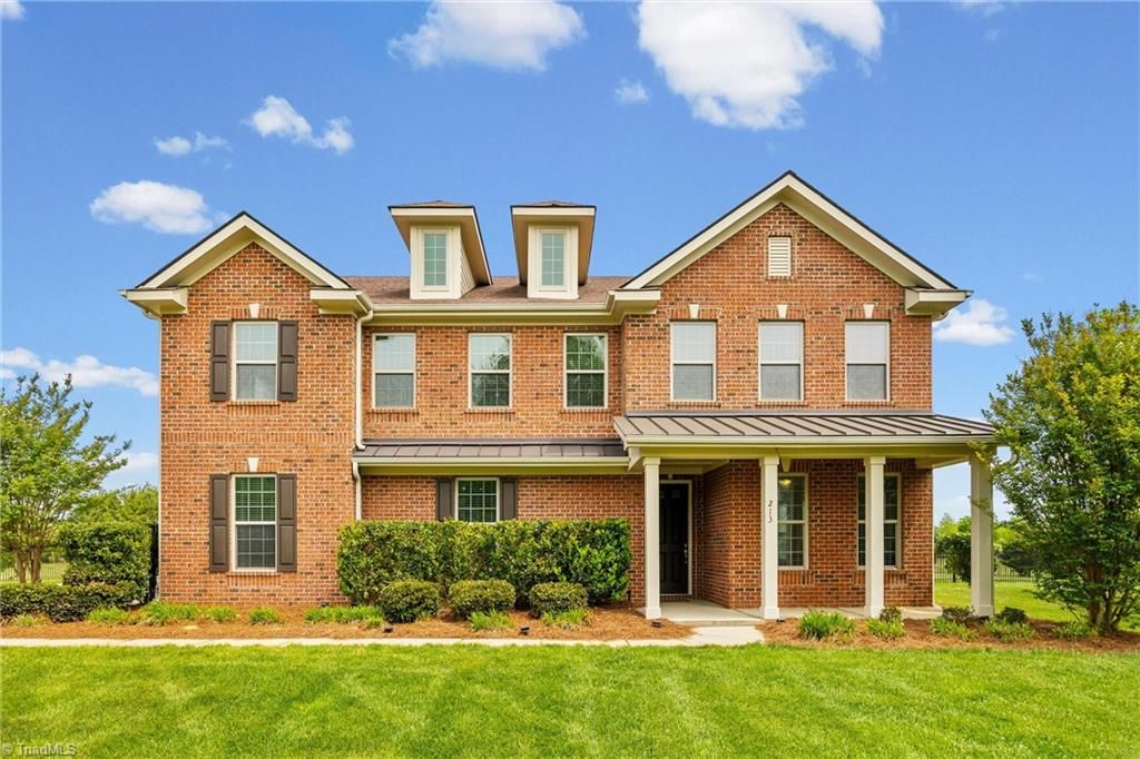 213 Candella Drive, Matthews, NC 28104