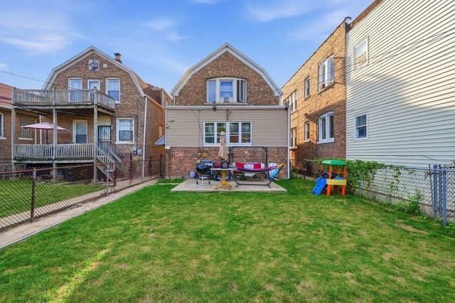 6435 S ARTESIAN Avenue, Chicago, IL 60629