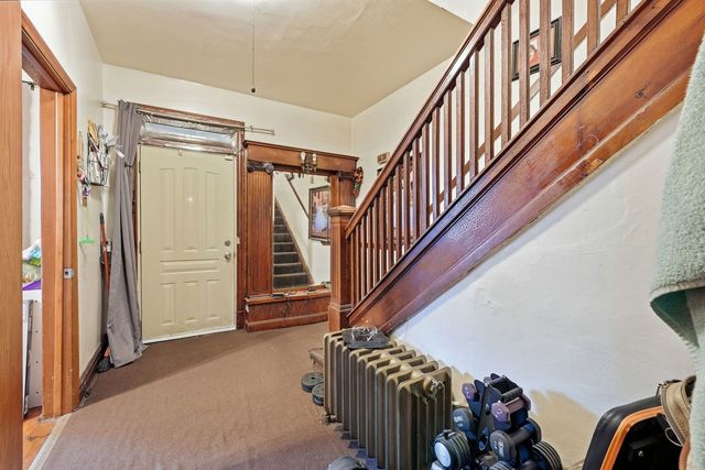 6435 S ARTESIAN Avenue, Chicago, IL 60629