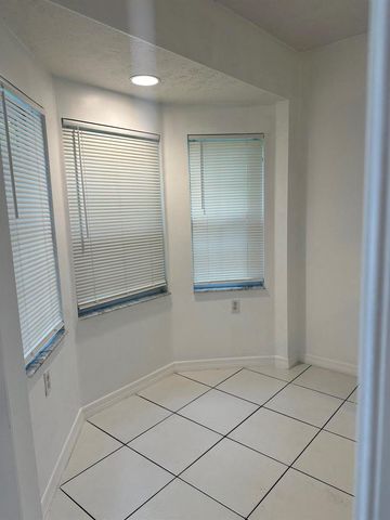 5000 GARNER Street B, Fort Pierce, FL 34981