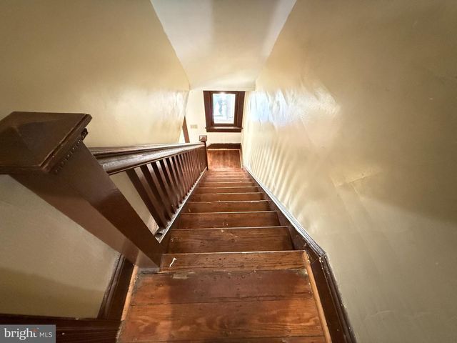 78 W HARMONY ST, Penns Grove, NJ 08069