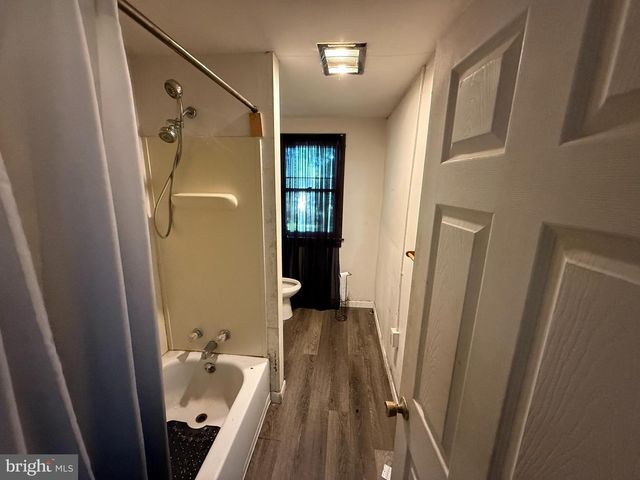 78 W HARMONY ST, Penns Grove, NJ 08069