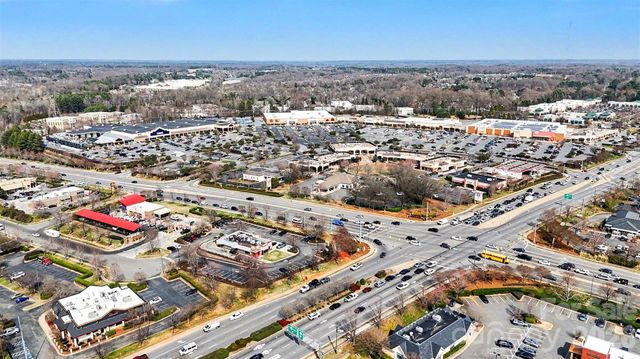 17257 Doe Valley Court, Cornelius, NC 28031