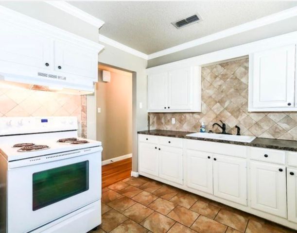 4303 43rd Street, Lubbock, TX 79413