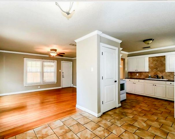 4303 43rd Street, Lubbock, TX 79413