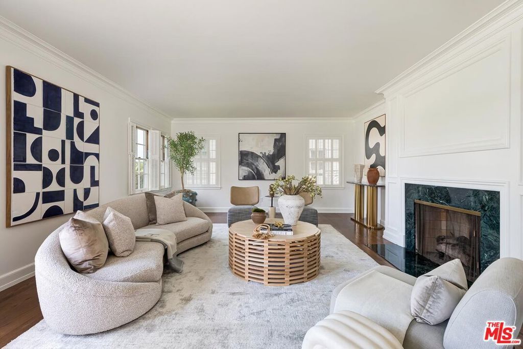 Image 15 of property listing at 2718 Motor Avenue, Los Angeles, CA 90064