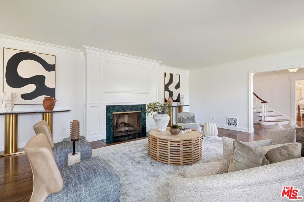 Image 16 of property listing at 2718 Motor Avenue, Los Angeles, CA 90064