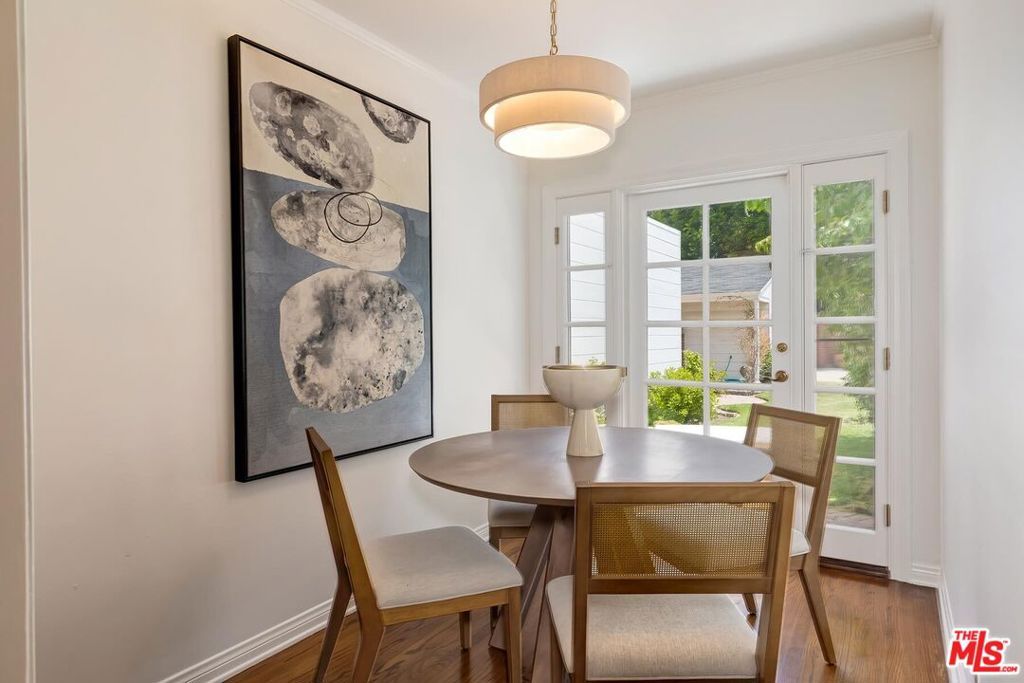 Image 24 of property listing at 2718 Motor Avenue, Los Angeles, CA 90064