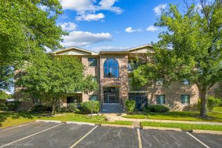 4930 134TH Street 110, Crestwood, IL 60418