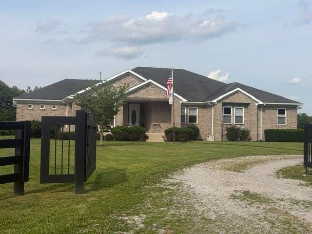 398 Jim Weaver Road, Crab Orchard, KY 40419