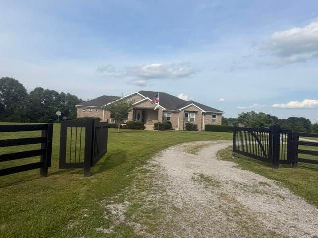 398 Jim Weaver Road, Crab Orchard, KY 40419